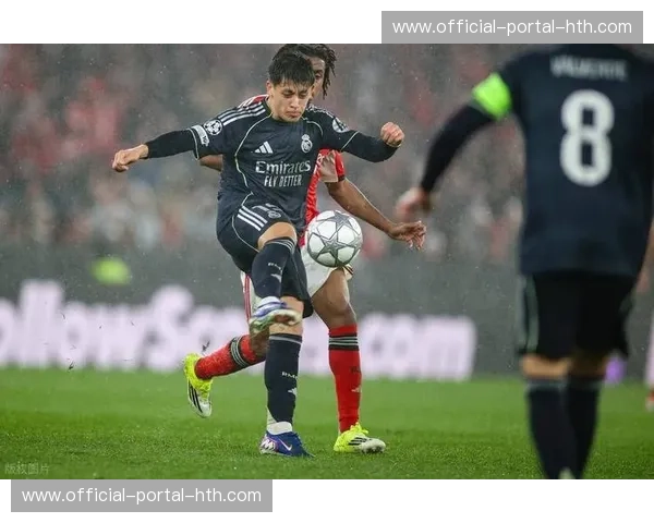 皇马新帅阿韦洛亚附加赛首秀，战术调整应对本菲卡挑战